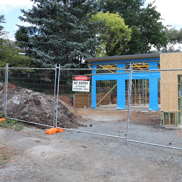 do you deliver and install temporary fencing and what's the cost for these services in Wheatland